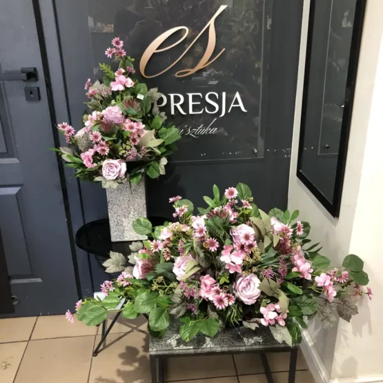 Komplet sztuczny z drobnymi astrami