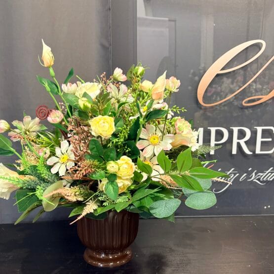 Kompozycja sztuczna pastelowa elegancja