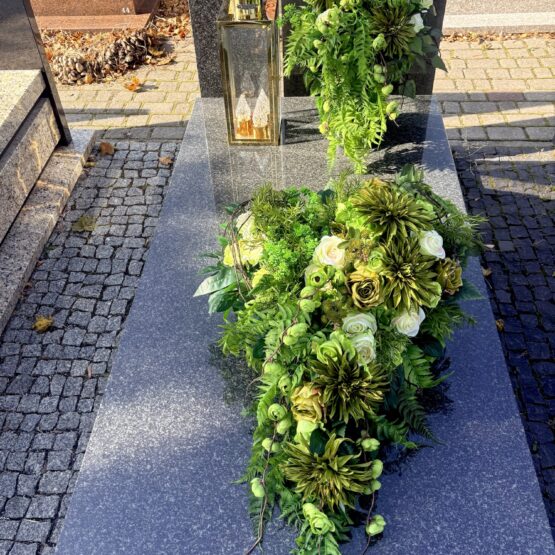 Komplet nagrobny zielone serce w pędach Komplet nagrobny zielone serce w pędach